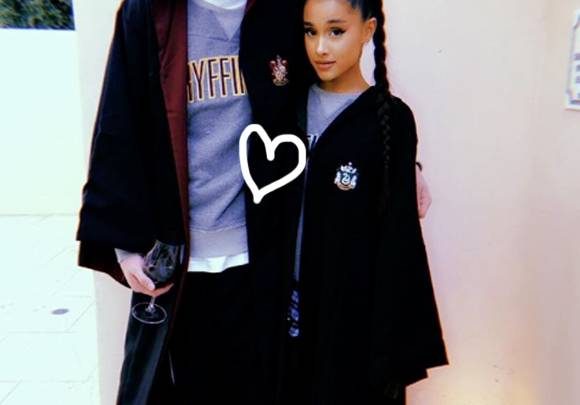Ariana Grande & Pete Davidson Make It Official & More — This Week In Celebrity Twitpics & Instagrams!