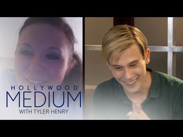 Tyler Henry Reads a Lucky “Hollywood Medium” Fan | Hollywood Medium with Tyler Henry | E!