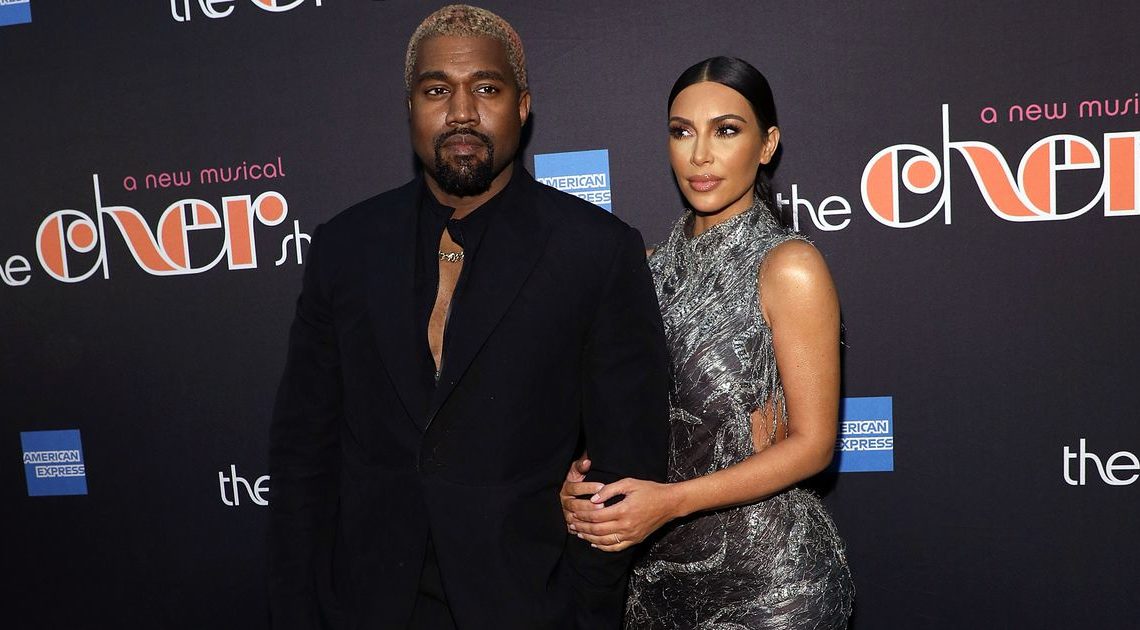 Kanye West apologizes for being on his phone during Broadway performance