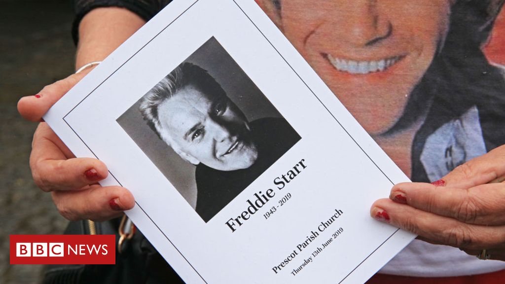 Elvis tributes at Freddie Starr funeral